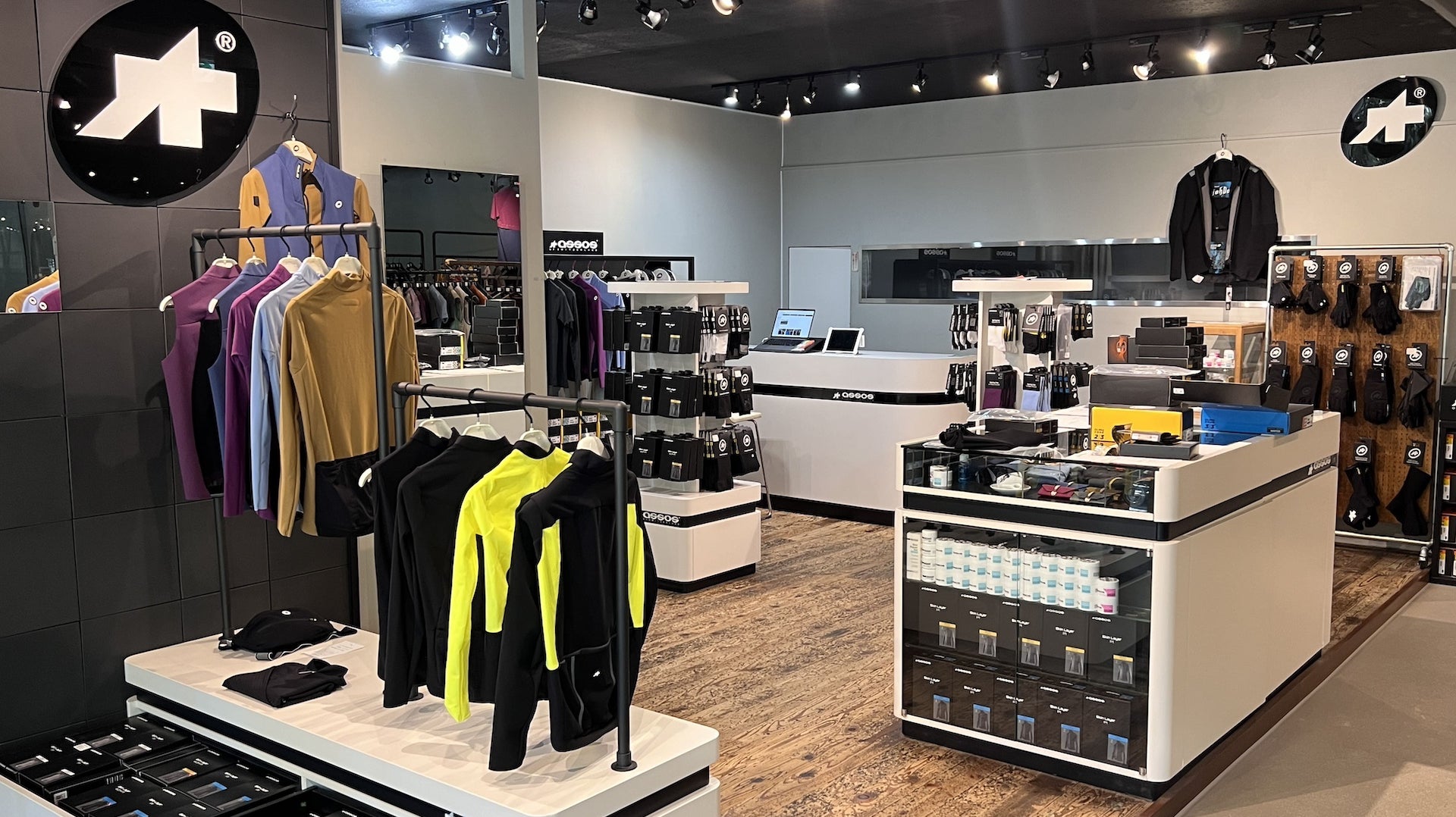 2024秋冬コレクション入荷速報! プラス、ちょっとだけお仕事の話。