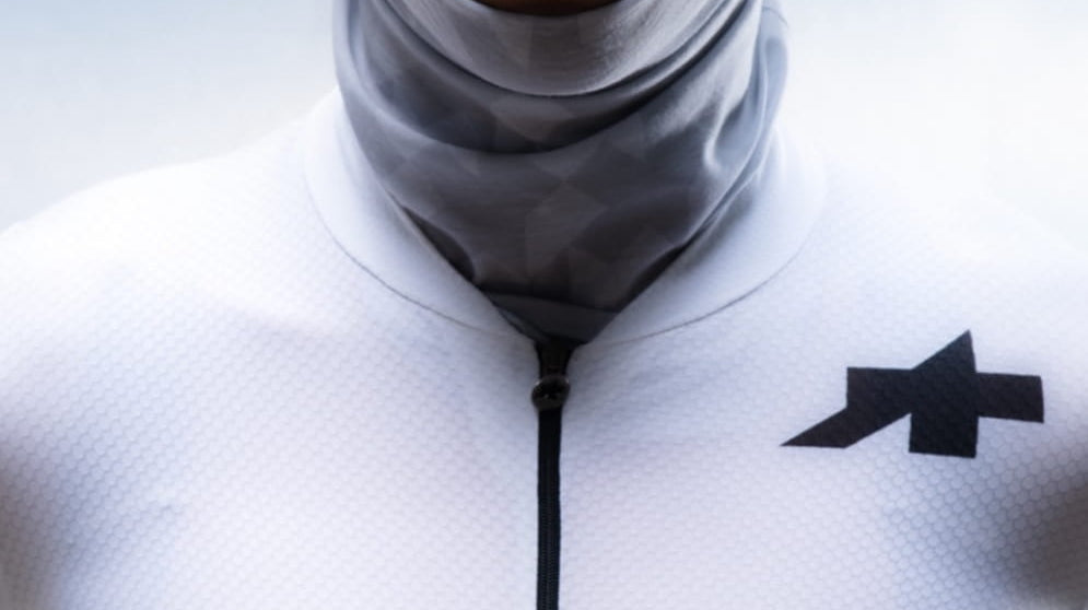 この時期、首周りの日焼けを気にされているようでしたら! SUMMER NECK PROTECTOR P1