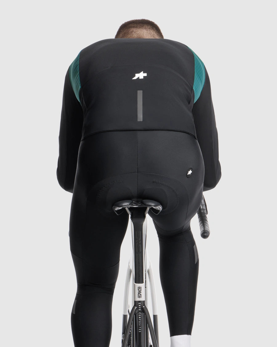 【新入荷】EQUIPE R WINTER JACKET S11 EVO deep petrol(軽くしなやかな新素材を纏った、高強度トレーニング向けウィンタージャケット)