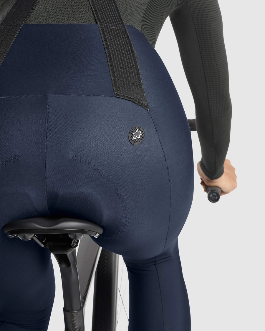 【OUTLET】2025 UMA GT SPRING FALL BIB TIGHTS S11 primal blue(アソス史上最も薄手の、早い使い始めが可能なビブタイツ / パッド厚12mm)