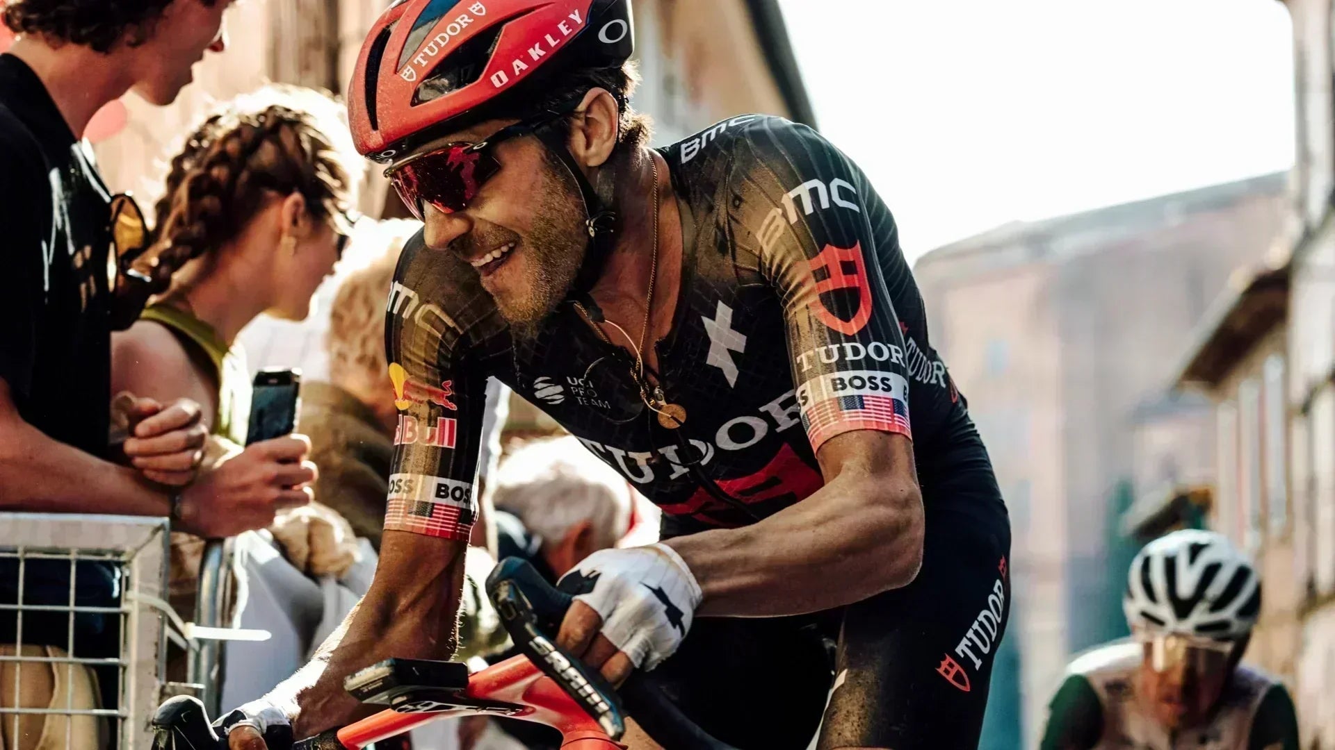 まさか本気のレース仕様⁉︎  TUDOR PRO CYCLING TEAM 2025 限定ジャージ入荷！