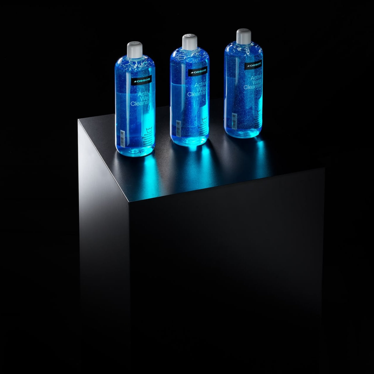 ACTIVE WEAR CLEANSER 100ml（サイクルウェア素材に優しい液体洗剤　遠征時に便利な小容量ボトル）