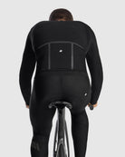 【OUTLET】2025 EQUIPE R "HABU" WINTER JACKET S11 black（全体的に軽やかながら、腕の暖かさをより強化したウィンタージャケット）
