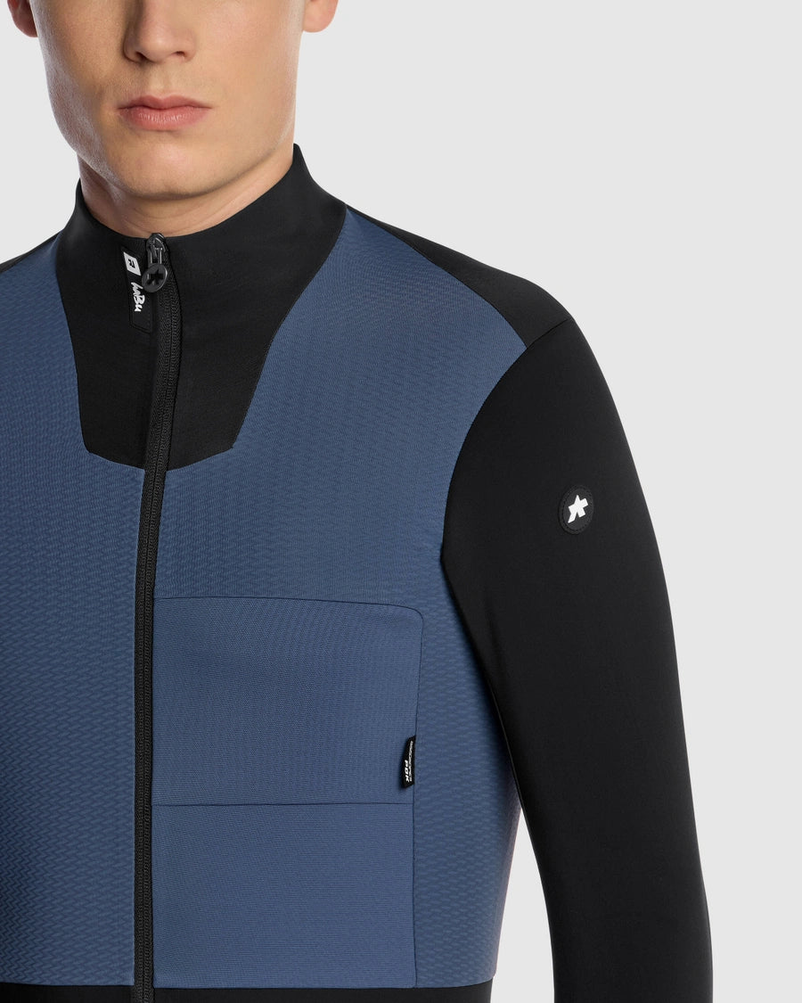 【OUTLET】2024 EQUIPE R "HABU" WINTER JACKET S11 stone blue（全体的に軽やかながら、腕の暖かさをより強化したウィンタージャケット）