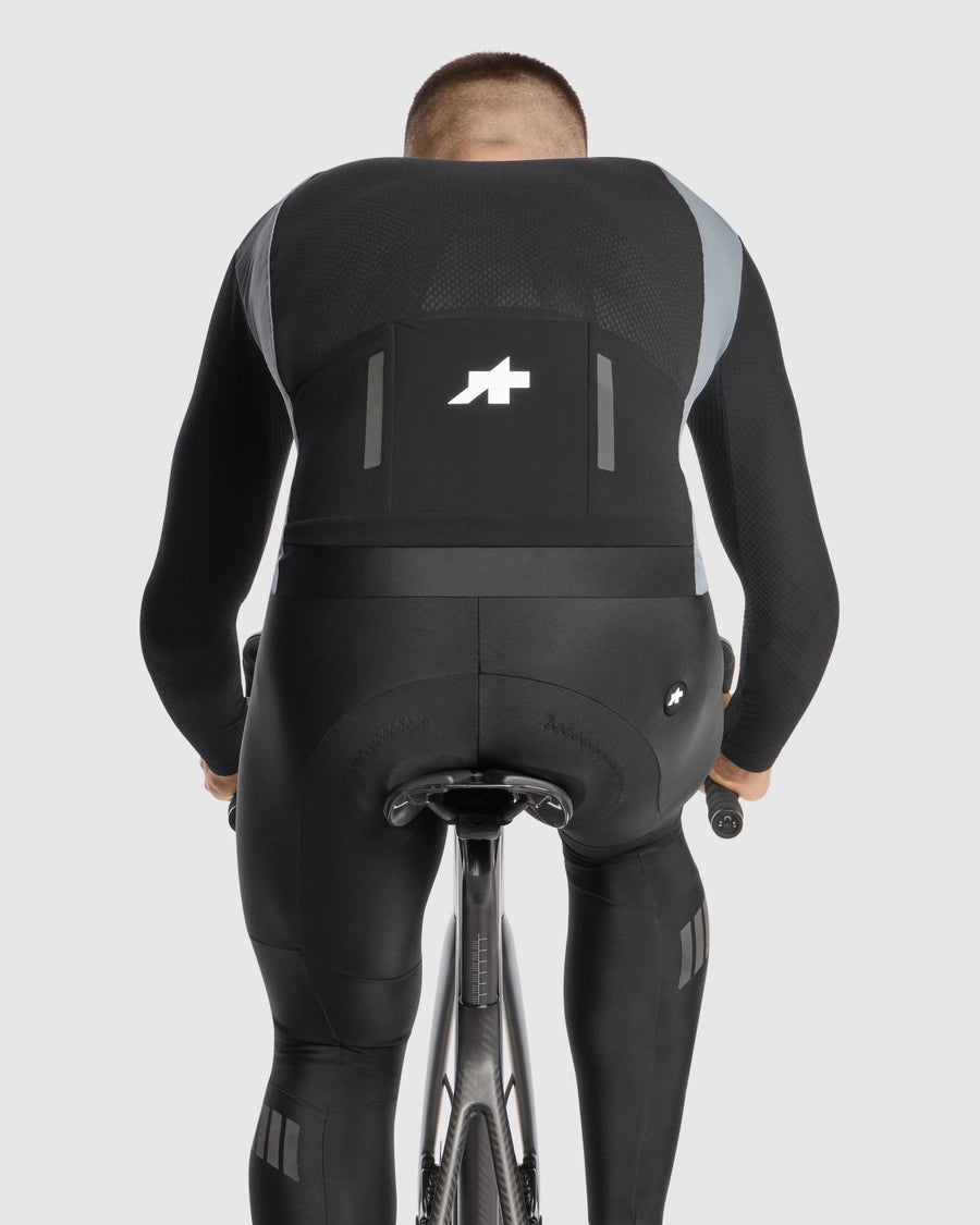 【新製品】EQUIPE RS SPRING FALL JACKET S11 fanatic silver（プロ選手達のリクエストから生まれた、エアロ性能にフォーカスした秋向けの軽量レーシングジャケット）