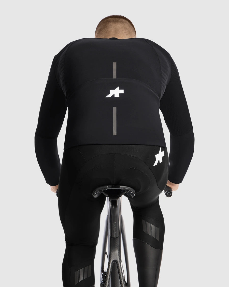 2025 EQUIPE RS "JOHDAH" ULTRAZ WINTER JACKET S11（胸部にインナージレを内蔵、真冬の山岳トレーニングでハイパフォーマンスを持続させる、厳冬向けジャケットの最高峰）