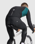 【新入荷】EQUIPE R WINTER JACKET S11 EVO deep petrol（軽くしなやかな新素材を纏った、高強度トレーニング向けウィンタージャケット）