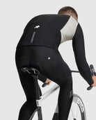 【新入荷】EQUIPE R WINTER JACKET S11 EVO almond milk（軽くしなやかな新素材を纏った、高強度トレーニング向けウィンタージャケット）