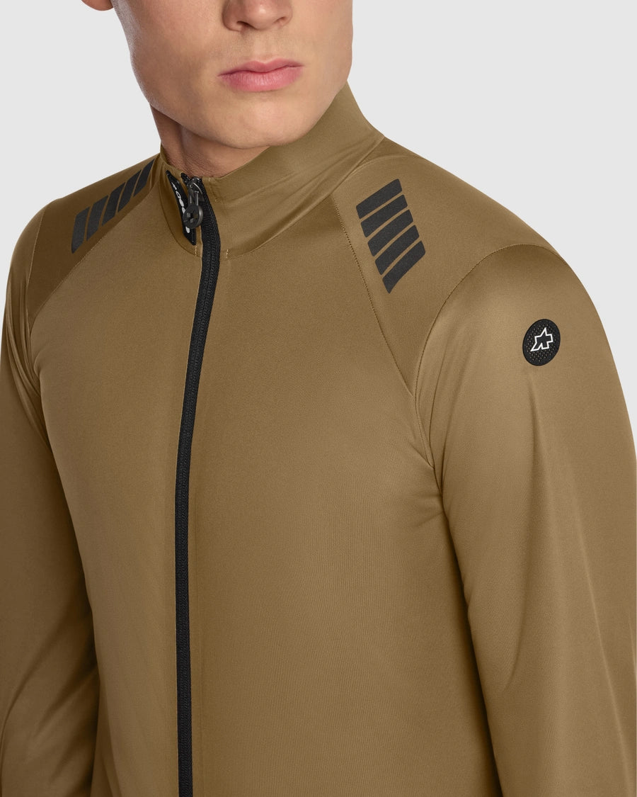 MILLE GT SHELL JACKET S11 bronze ash（耐雨性に優れ、小さく折り畳んで持ち運びしやすいシェルジャケット）