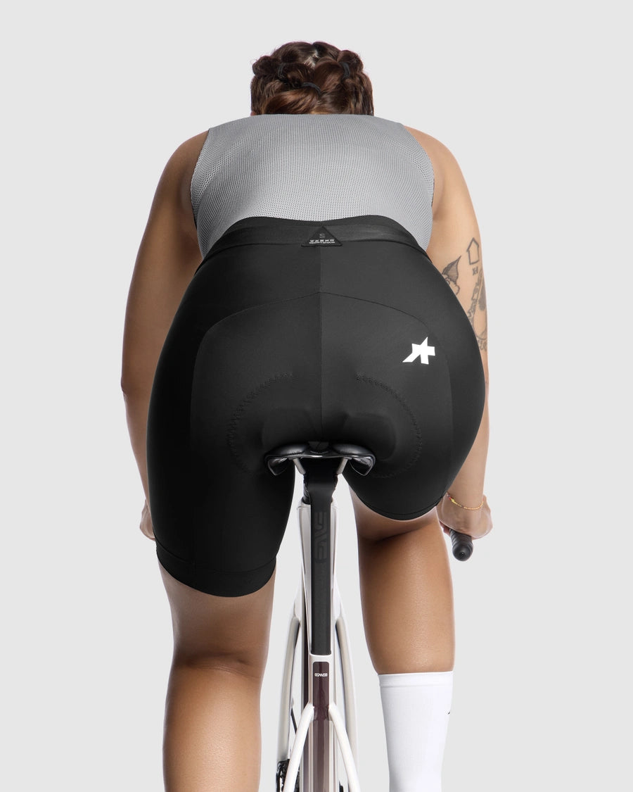 UMA GT HALF SHORTS S11 ロング丈 black（標準グレード /レディース ビブ無しショーツ / 裾丈3cmプラス / パッド厚12mm）