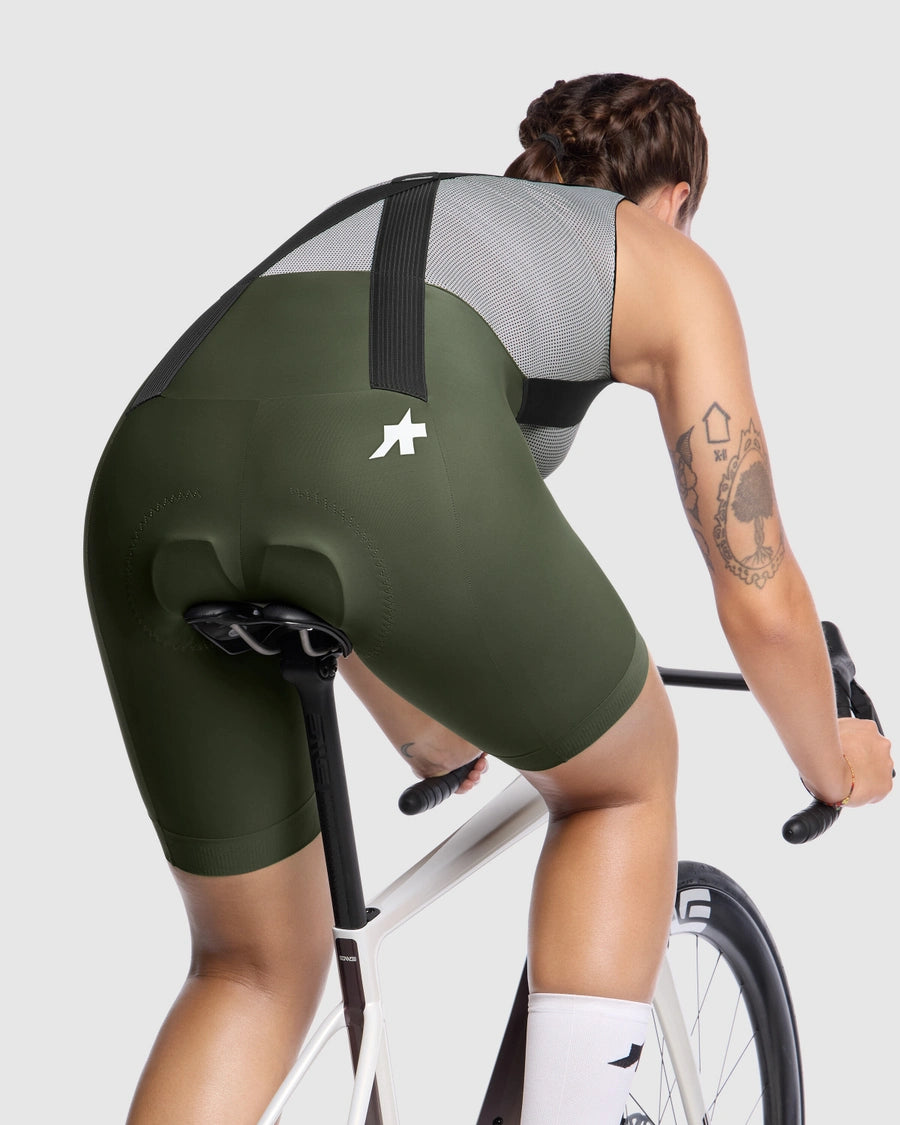 【OUTLET】2026 UMA GT BIB SHORTS S11 moss green（標準グレード / レディース エンデュランス ビブショーツ / パッド厚12mm）/ Mサイズ 1点限り