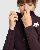 【新入荷】WOMEN'S MILLE GT WINTER JACKET S11 EVO mulberry brown（レディース 標準的なスペックで、アソスの冬の定番的なウィンタージャケット）