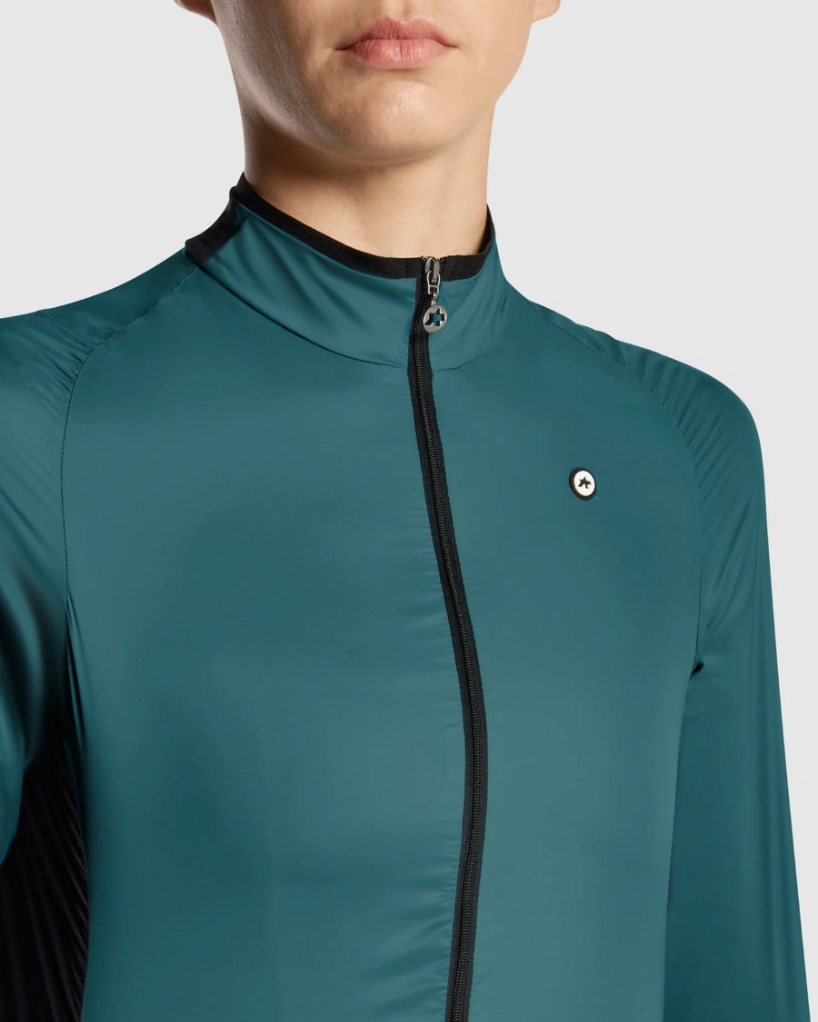 【OUTLET】2025 UMA GT WIND JACKET C2 foundation green（レディース 極薄・超軽量でコンパクトに収納できるウィンドジャケット）