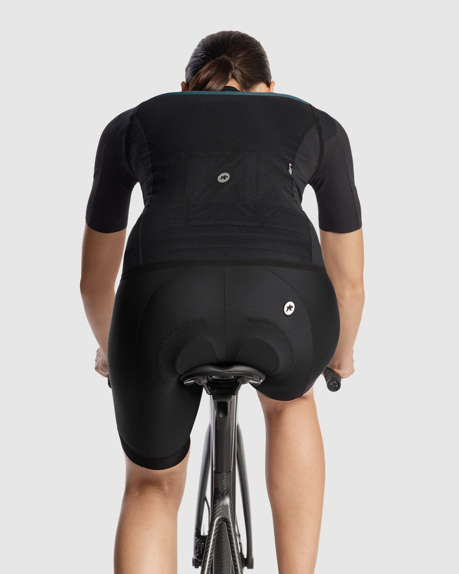 【OUTLET】2025 UMA GT WIND VEST C2 foundation green（レディース 極薄・超軽量でコンパクトに収納できるウィンドベスト）