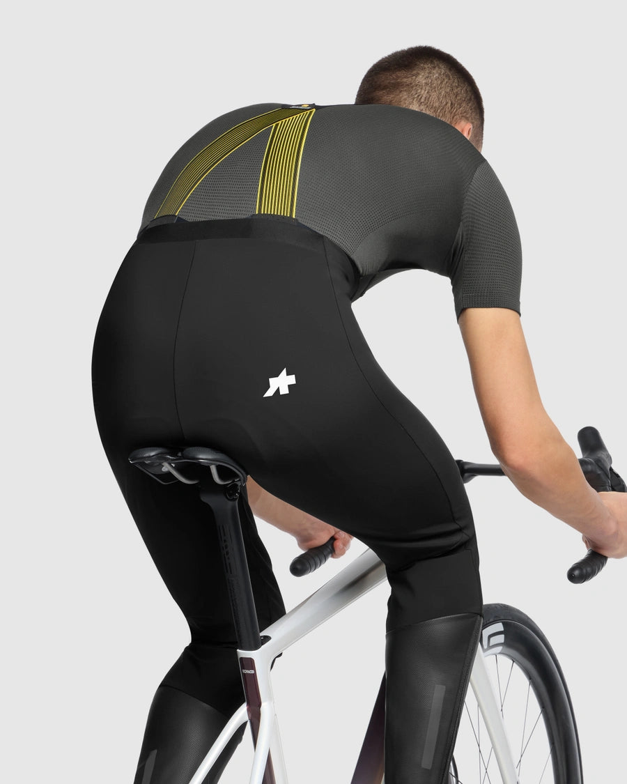 MILLE GT SHELL PANTS S11（雨や低温から脚を守る、どんな季節のボトムスの上からも履けるオーバーパンツ）