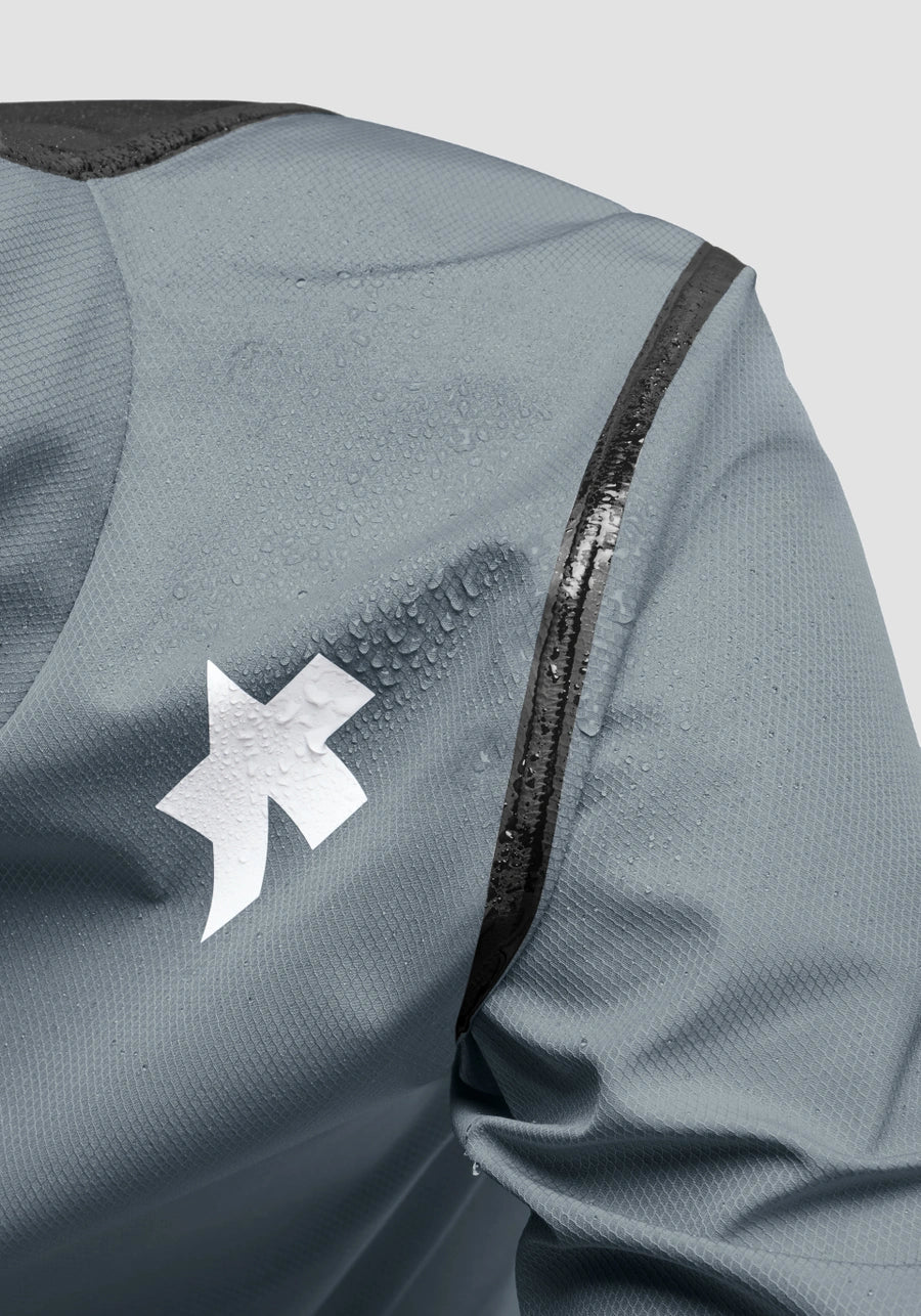MILLE GTS STURMPRINZ RAIN JACKET S11 fanatic silver（グラフェン配合で軽量さとタフさを両立、長時間の雨でもウェア内をドライに保つ次世代レインジャケット）