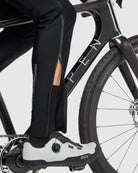 TACTICA THERMO PANTS T5（下半身のサーモブースター的役割を果たす、薄手フリース素材のパッドの付かないオーバーパンツ）