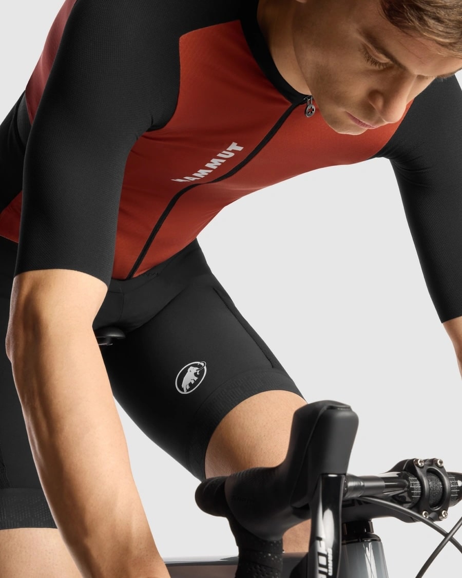 【ASSOS × MAMMUT】TACTICA JERSEY T5 rust（オフロード サイクルジャージ）