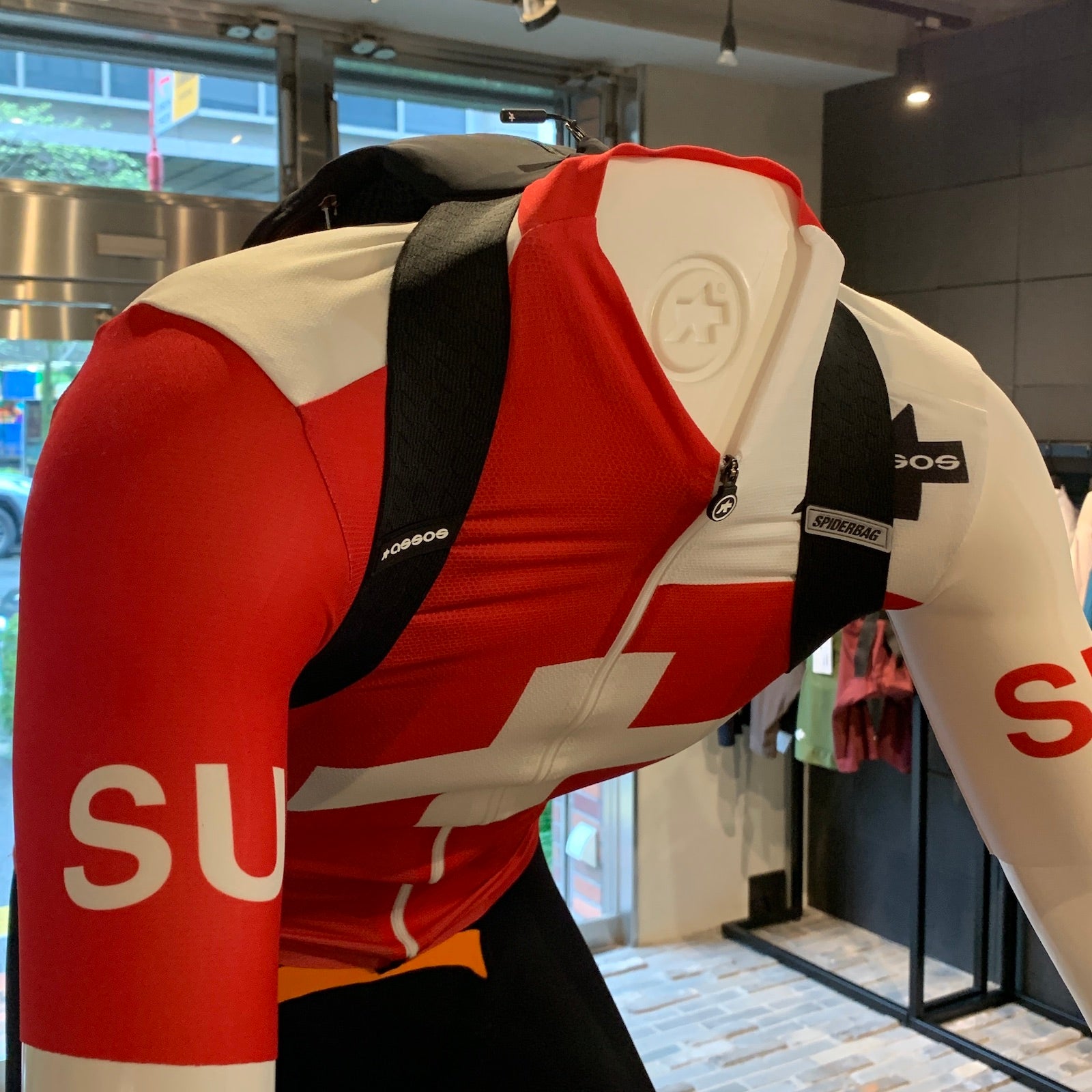 ASSOS / アソス】ENDURANCE SPIDER BAG P1（軽くて小さく折り畳める