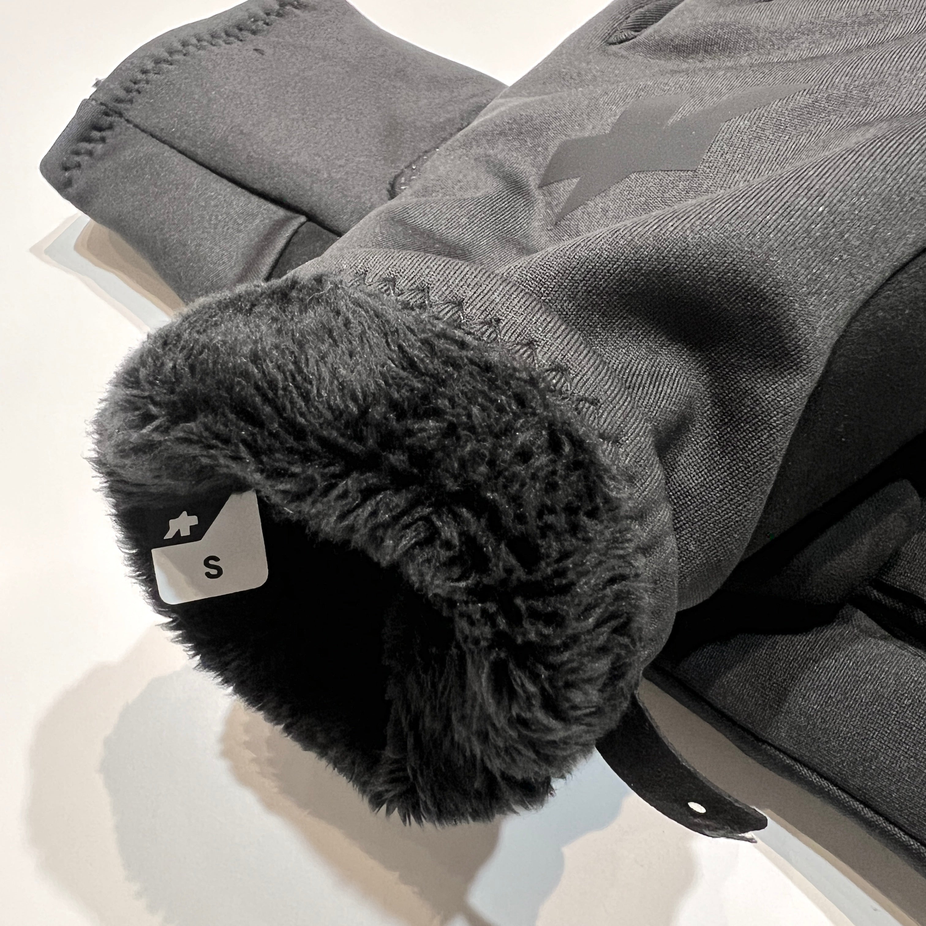 ASSOS / アソス】WINTER GLOVES P1（内部に起毛素材を使用し保温力が増