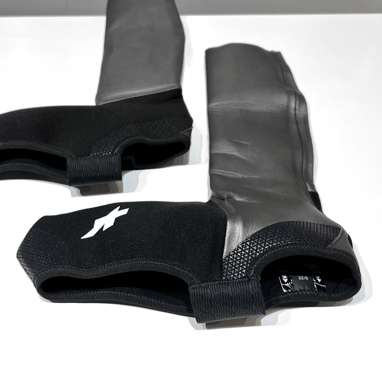 【新製品】AFTER SNOW BOOTIES P1（SPDシューズにも、通常のロードシューズにも履ける、厳冬期向けのとても丈の長いシューズカバー）