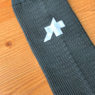 EQUIPE SPRING FALL SOCKS P1（シャリッと乾いた素材感が特徴の、僅かな保温性を持つ春秋向けレーシングソックス）