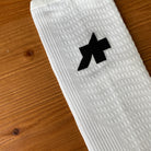 EQUIPE SPRING FALL SOCKS P1（シャリッと乾いた素材感が特徴の、僅かな保温性を持つ春秋向けレーシングソックス）