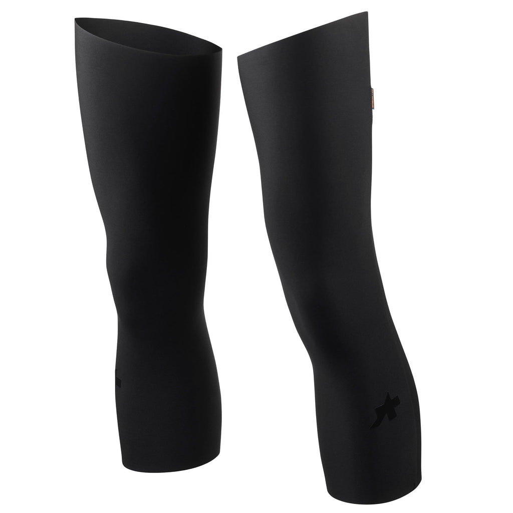 R WINTER KNEE WARMERS P1（保温性だけでなく耐候性にも優れた