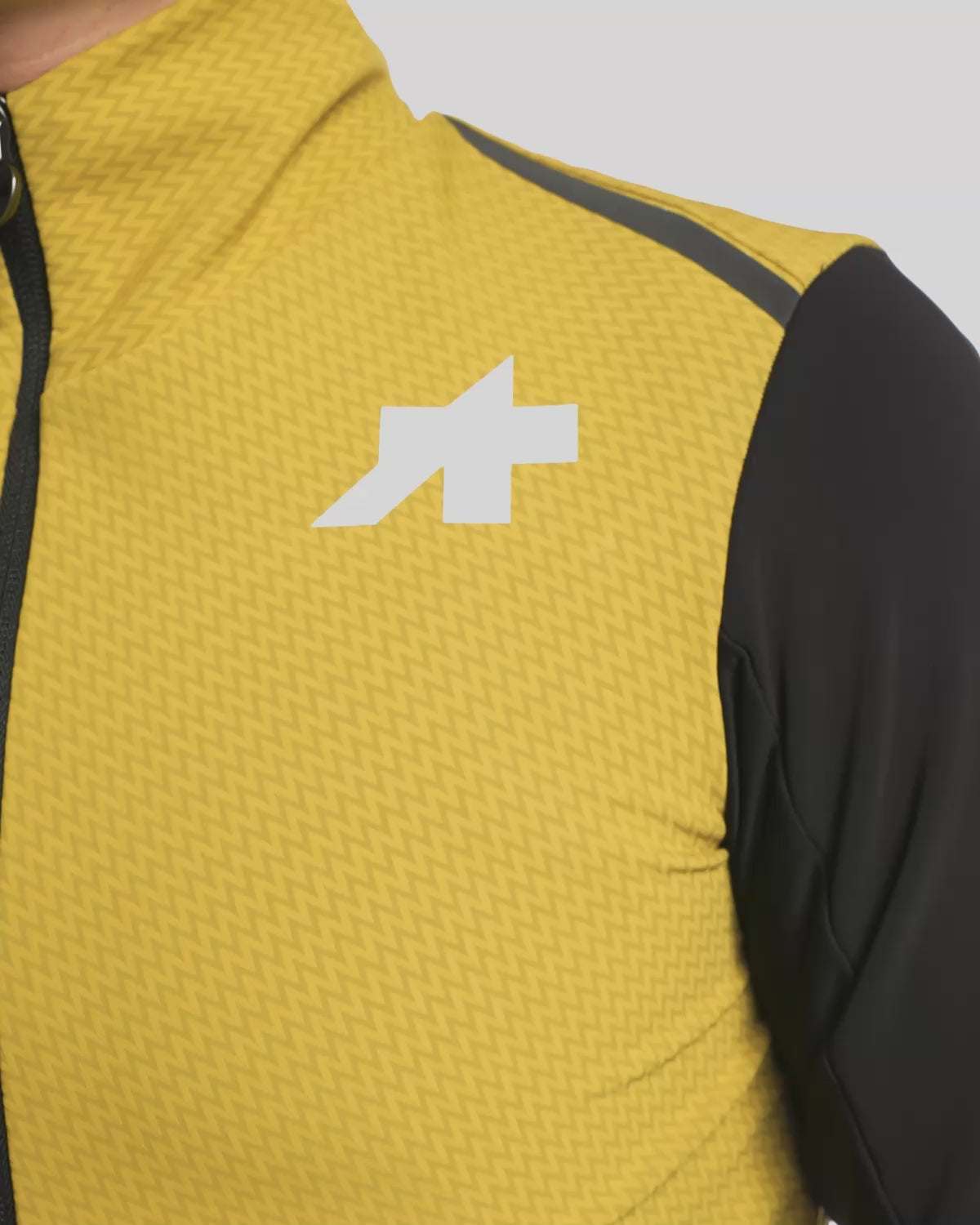 MILLE GT ULTRAZ WINTER JACKET S11 EVO golden yellow（二層構造による最高レベルの断熱効果、コンフォートフィットが特徴の厳冬向けジャケット）
