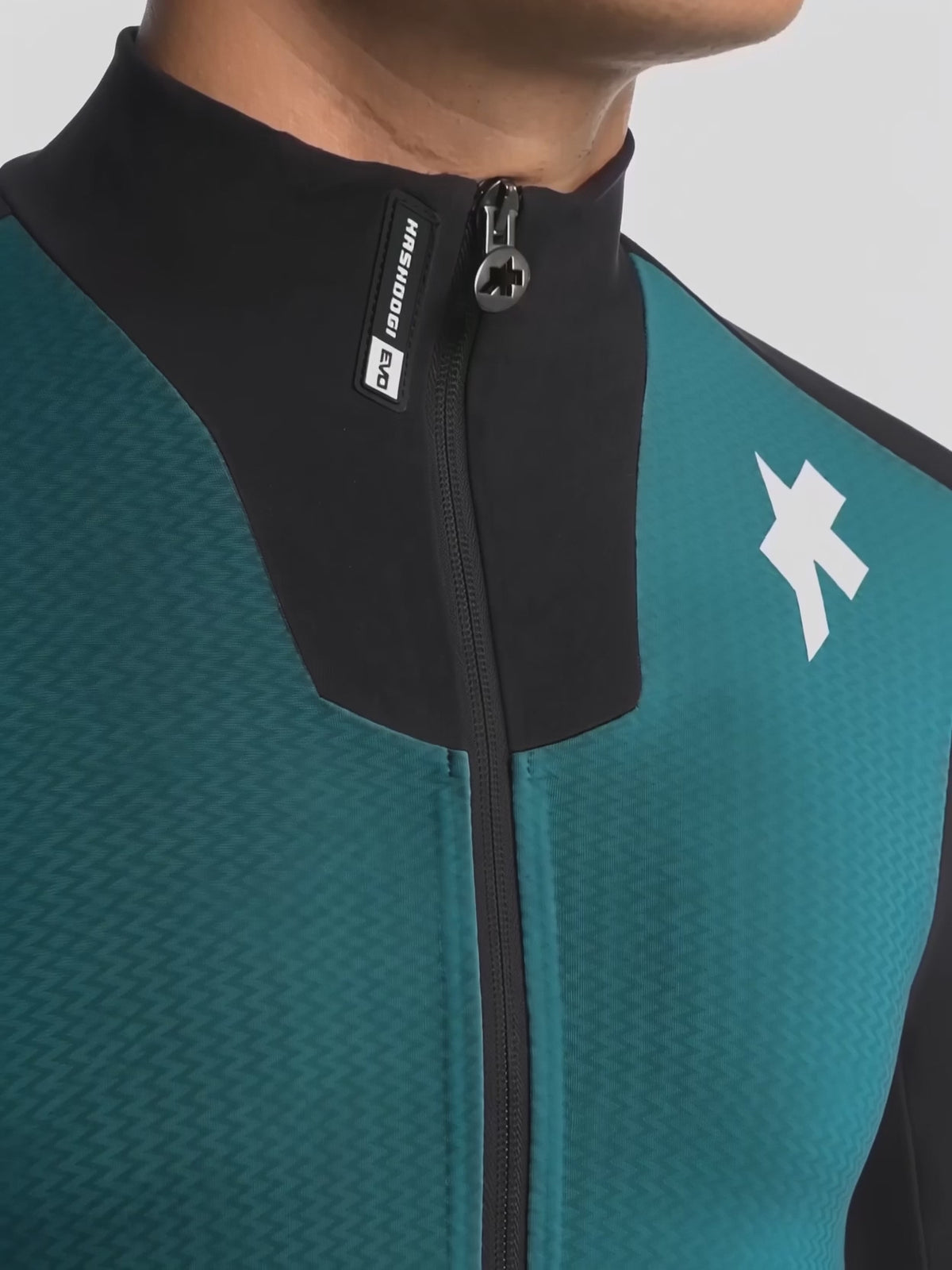 【新入荷】EQUIPE R WINTER JACKET S11 EVO deep petrol（軽くしなやかな新素材を纏った、高強度トレーニング向けウィンタージャケット）