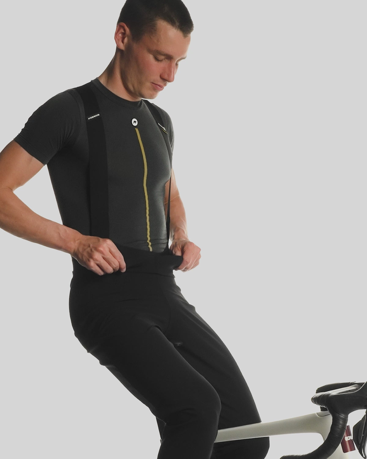MILLE GT SHELL PANTS S11（雨や低温から脚を守る為に、あらゆる季節のボトムスの上からも履けるオーバーパンツ）