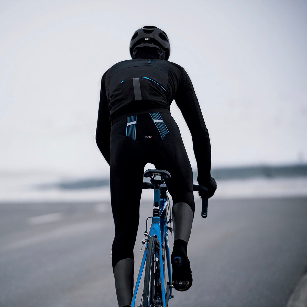 【OUTLET】2024 EQUIPE RS WINTER BIB TIGHTS S9（アソスの技術の粋を尽くして産み出された、最高峰の厳冬期向けビブタイツ / パッド厚9mm）