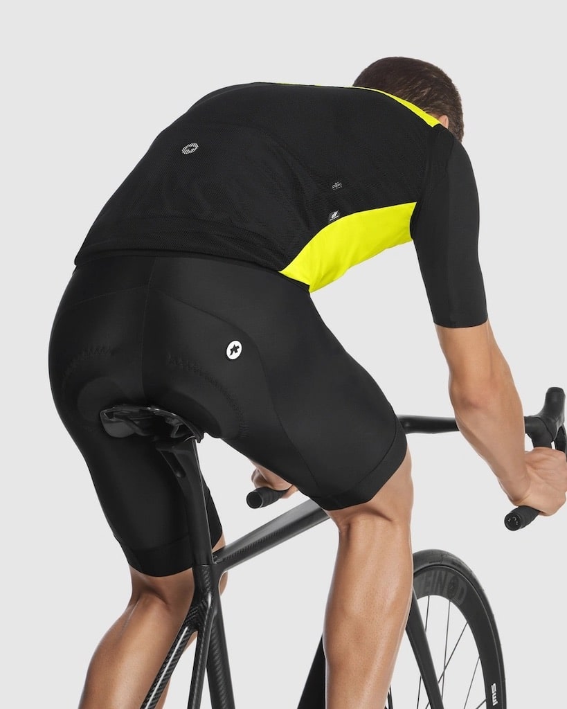 【ASSOS / アソス】MILLE GT WIND VEST C2 optic yellow（軽量 ウィンドシェル ベスト）