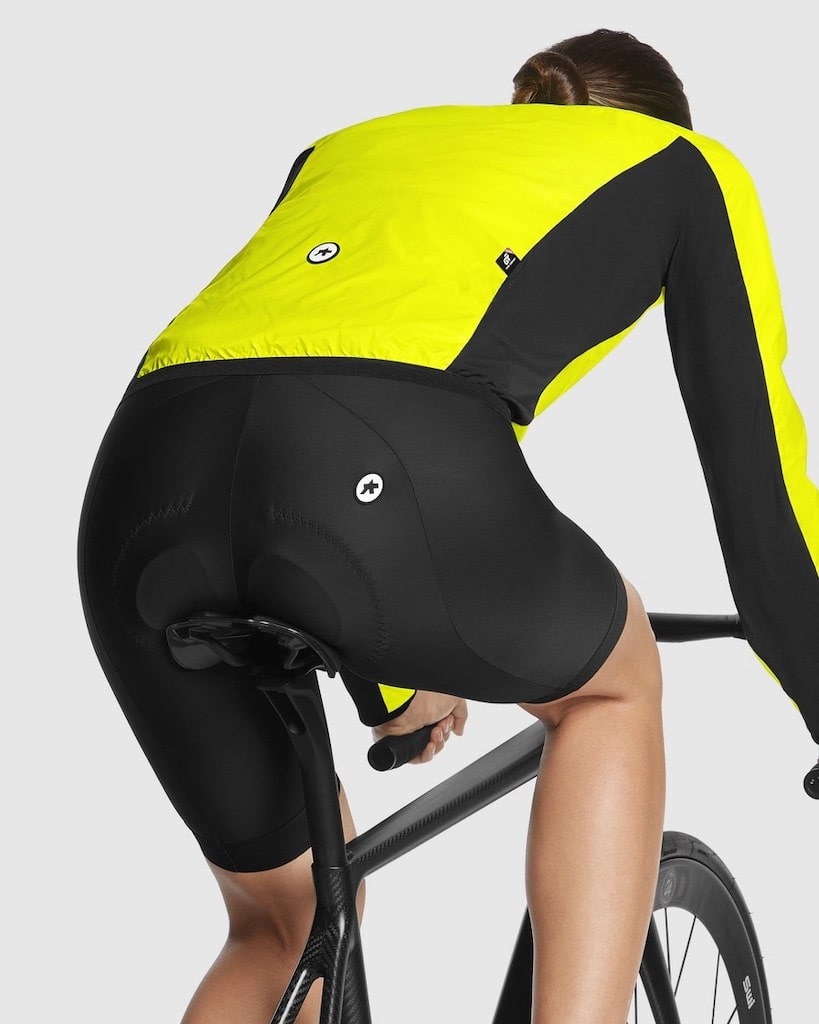 【ASSOS / アソス】UMA GT WIND JACKET C2 optic yellow（レディース 軽量 ウィンドシェル ジャケット）